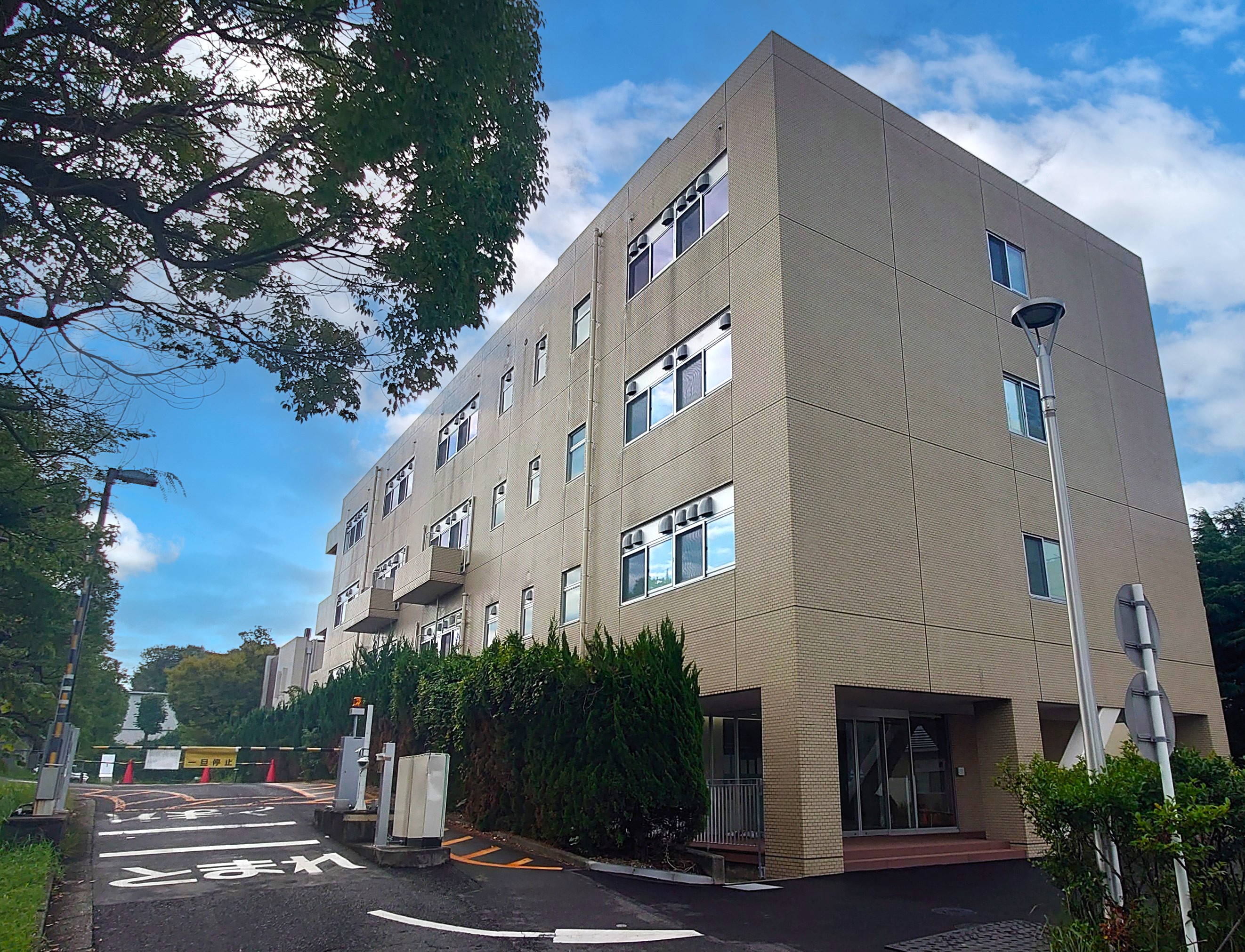 文科省 量研室のQ-BReDサイトビジットに名古屋市経済局からもご参加いただきました。